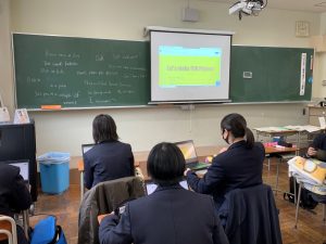 【１学年】授業風景（FUNフレーズを作ってみよう！）