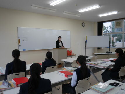 【３年福祉科】　３年生の介護実習Ⅱがスタートしました。