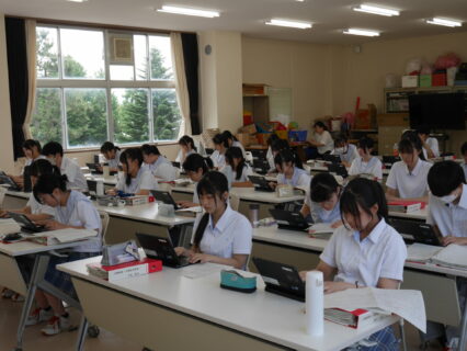 【３年福祉科】　３年生　６月の介護実習が終わりました！