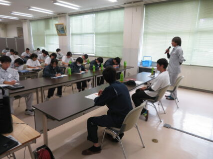 【農業環境科】農業高校生と青年農業者との情報交換会