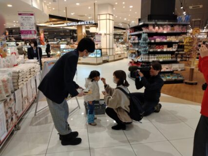 【農業環境科】イオンモールとなみで富富富の販売をしてきました
