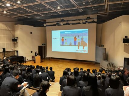 【２学年、福祉科】　２学年の生徒に対して「学科間連携授業」を行いました！