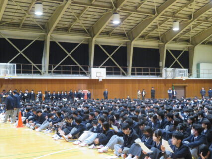 生徒総会が実施されました